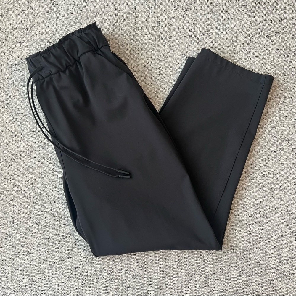 NWOT Feb 2022 Lululemon Keep Moving Crop *High Rise, 23" - Picture 7 of 10